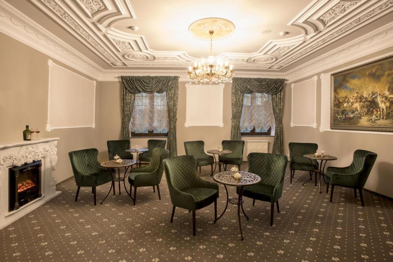 Chateau Sanov Sanov  Eksteriør billede